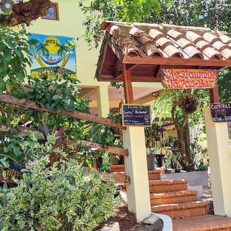 Hotel Iguanito ซานตากาตาลีนา ภายนอก รูปภาพ