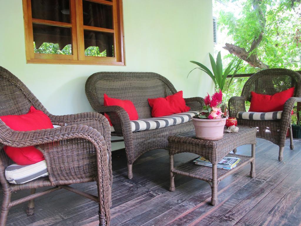 Hotel Iguanito ซานตากาตาลีนา ภายนอก รูปภาพ